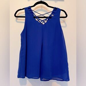 Monteau Cut-Out Sleeveless Top